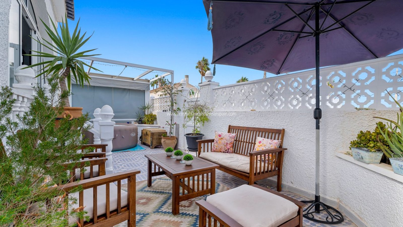 Resale - Detached Villa - Villamartin