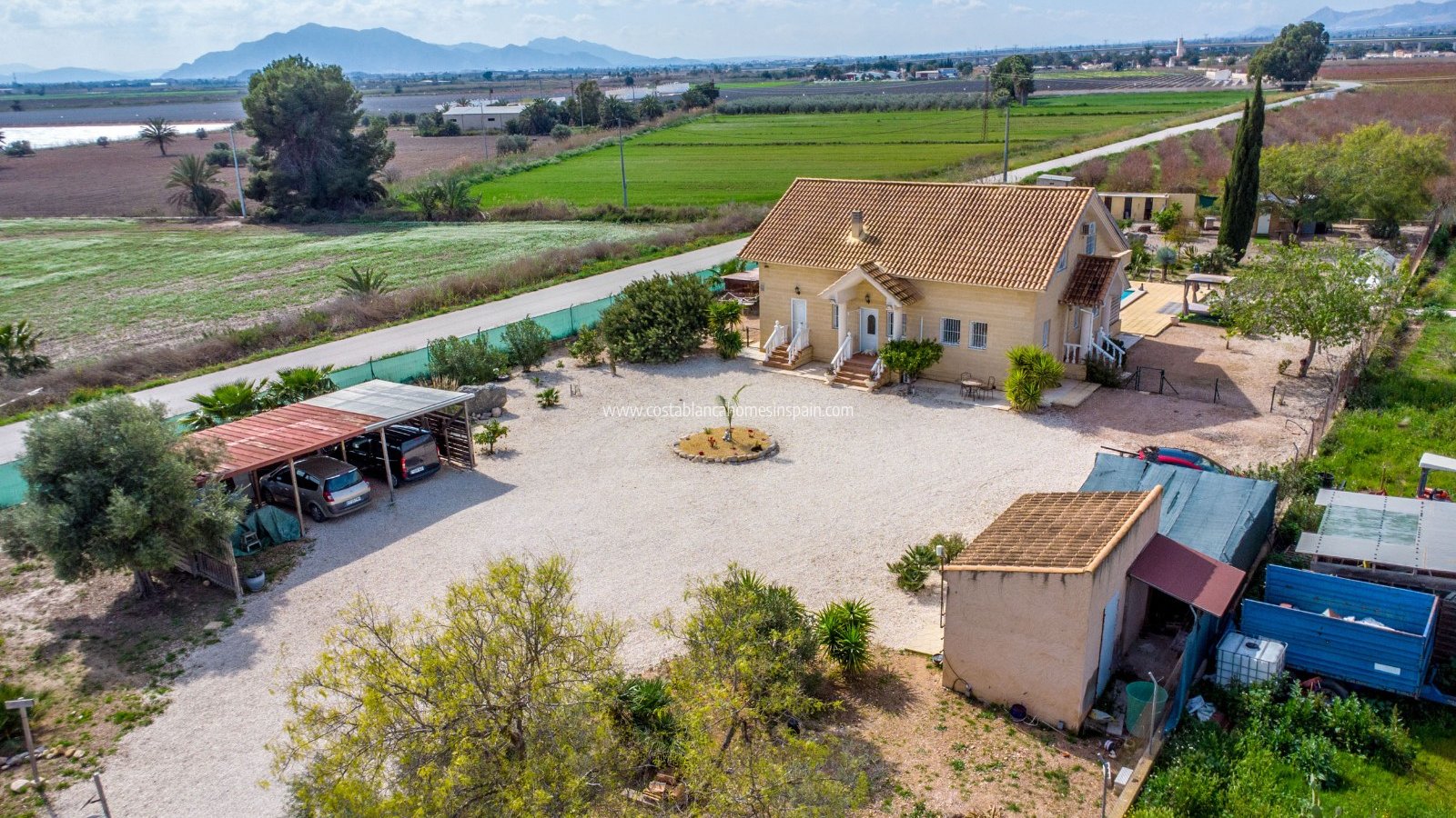Resale - Finca - Crevillente