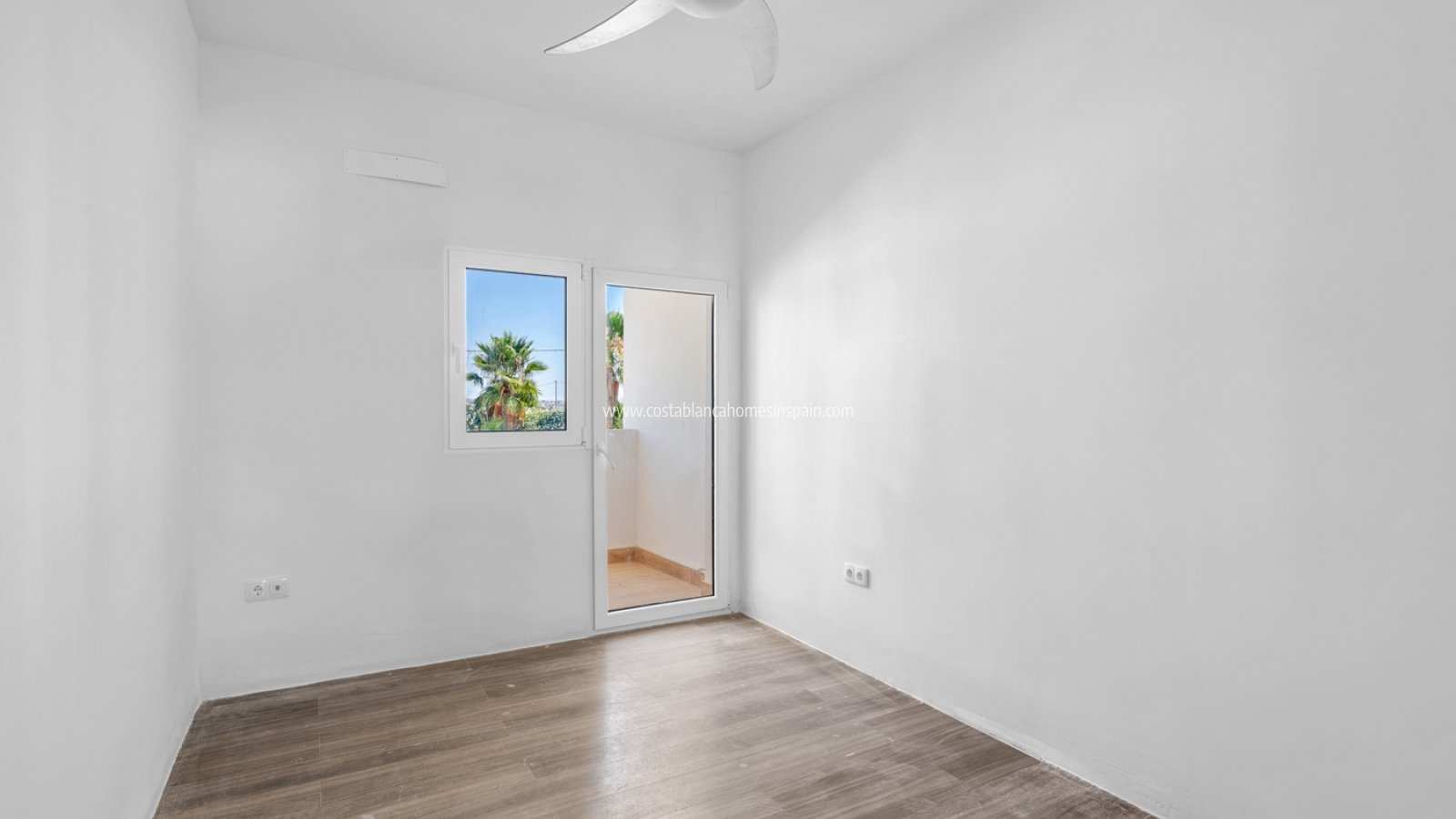 Resale - Finca - Los Montesinos - La herrada