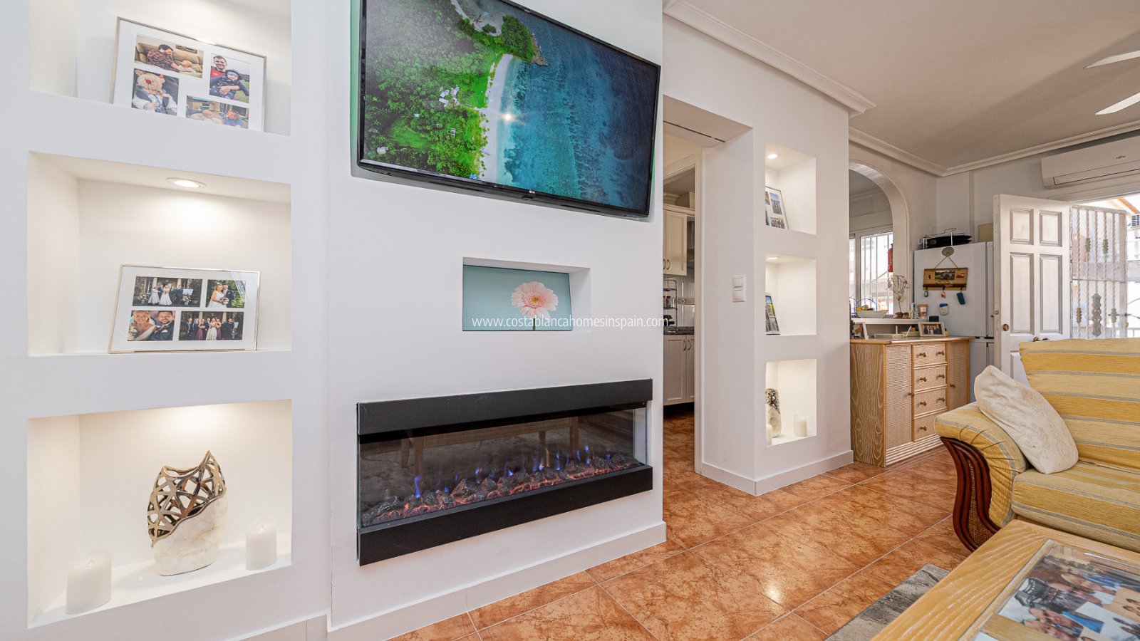 Resale - Semi - Detached Villa - Cabo Roig - La Regia