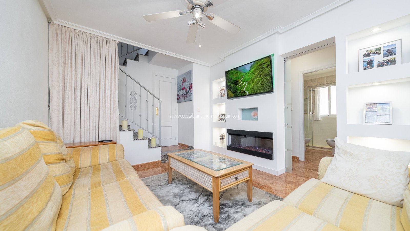 Resale - Semi - Detached Villa - Cabo Roig - La Regia