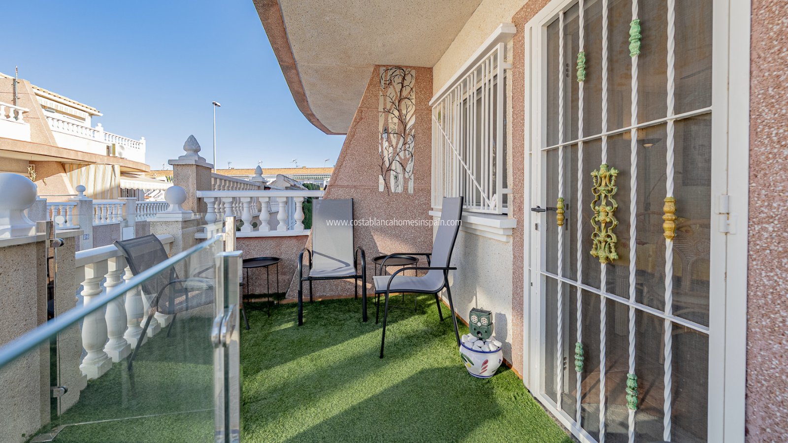 Resale - Semi - Detached Villa - Cabo Roig - La Regia