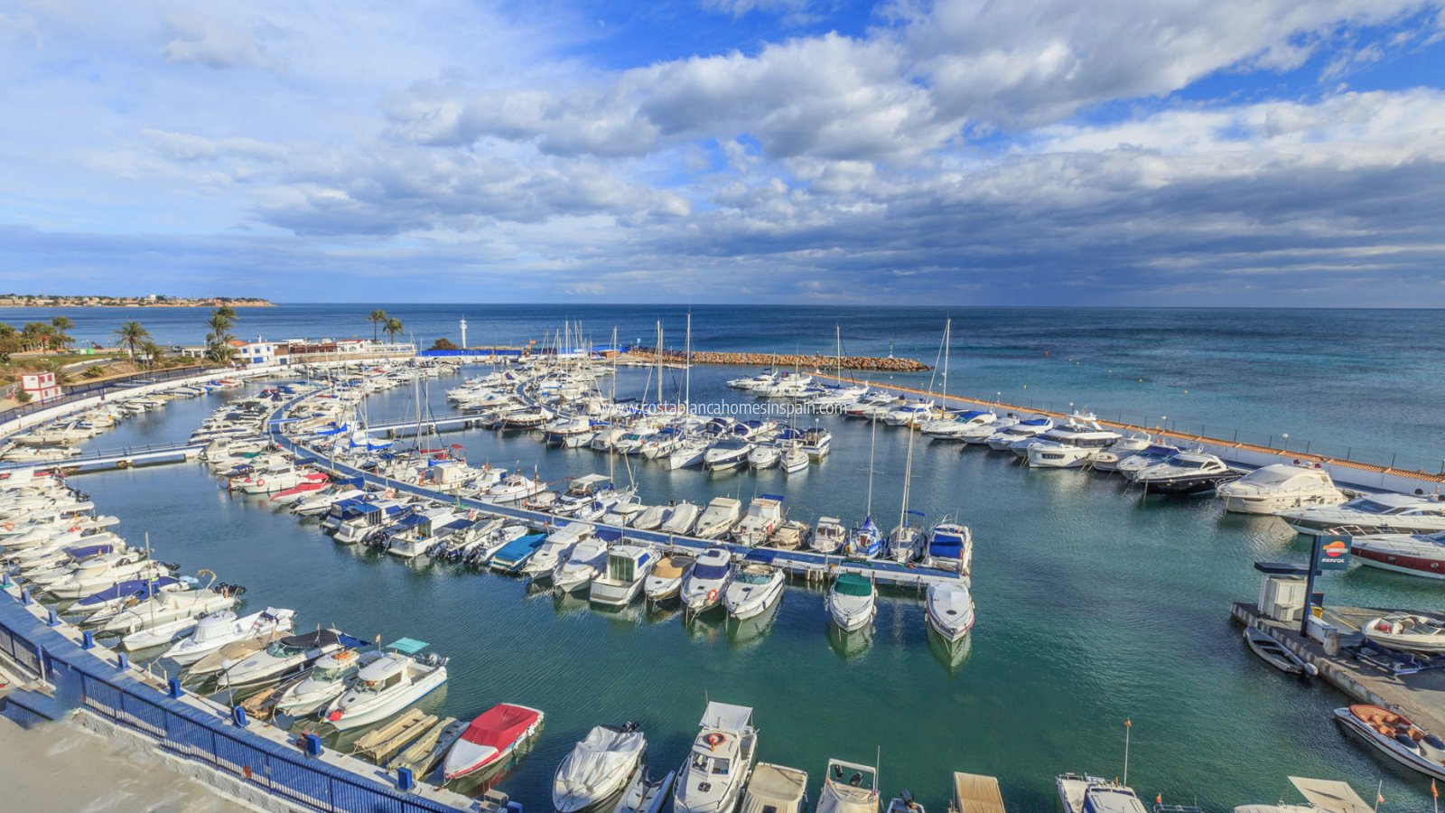 Resale - Semi - Detached Villa - Cabo Roig - La Regia