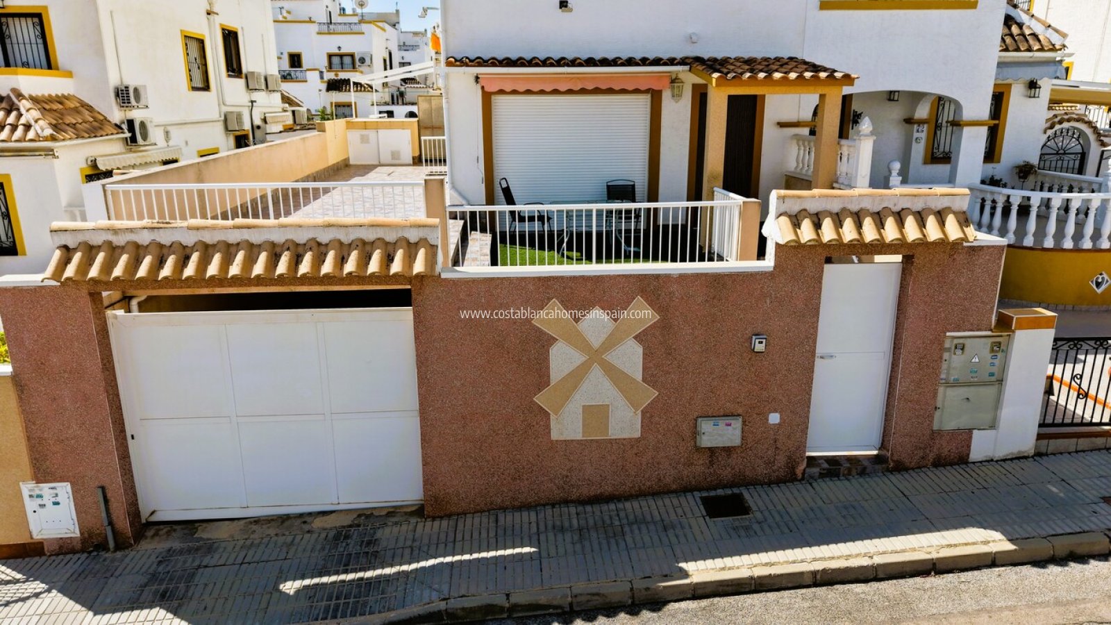 Resale - Semi - Detached Villa - Los Altos - Costa Blanca