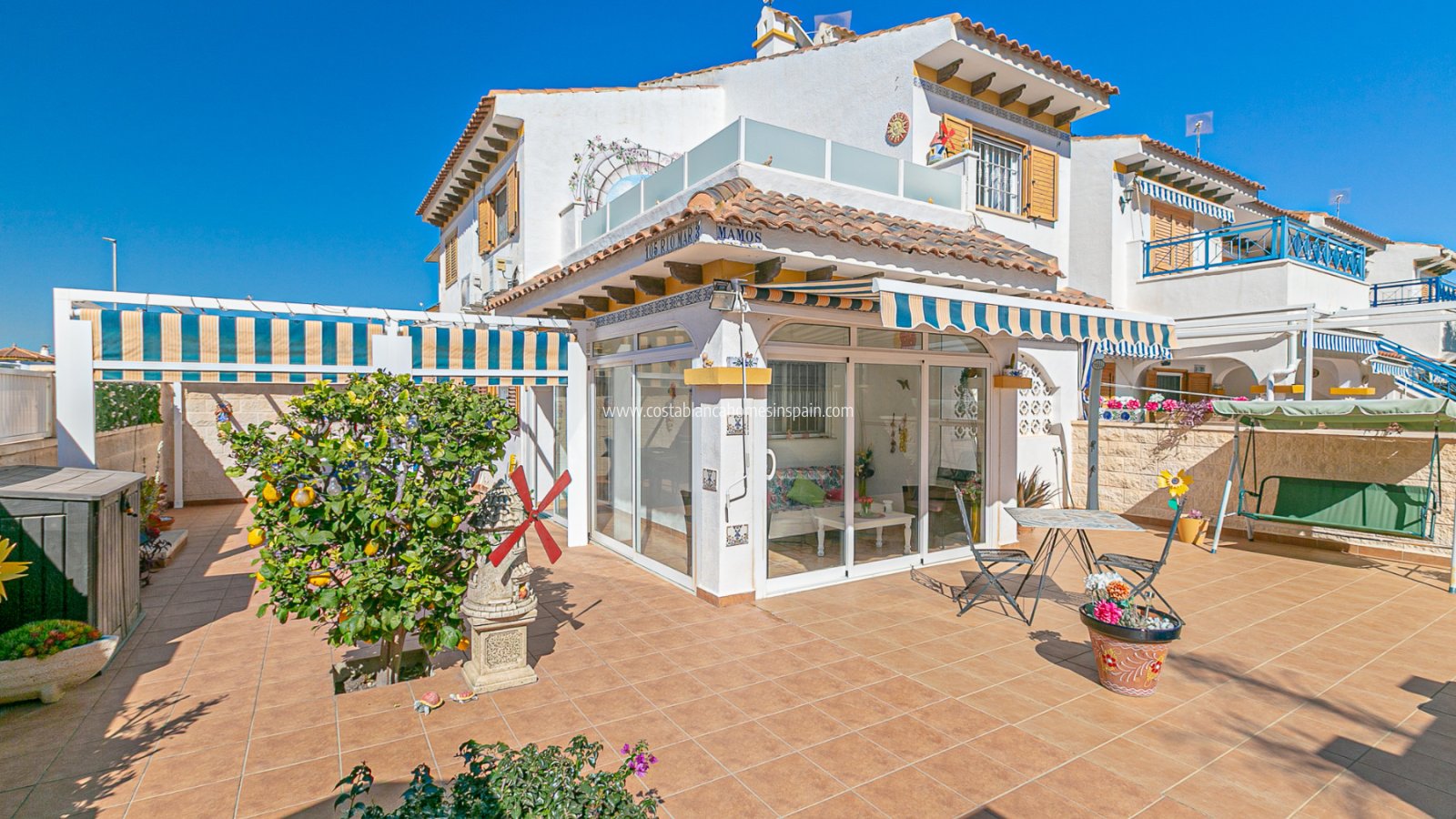 Resale - Semi - Detached Villa - Mil Palmeras - Riomar