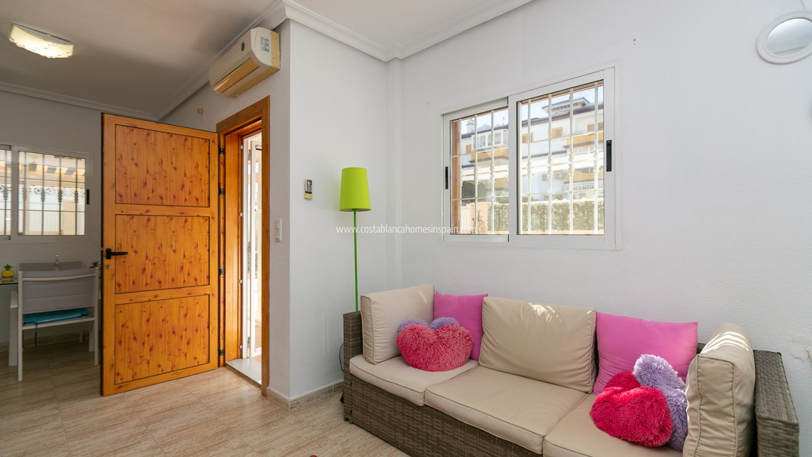 Resale - Semi - Detached Villa - Mil Palmeras - Riomar