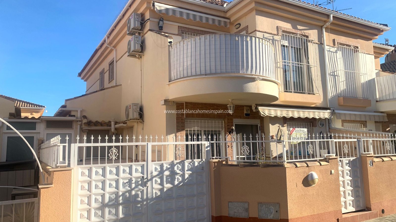Resale - Semi - Detached Villa - Playa Flamenca - Costa Blanca South