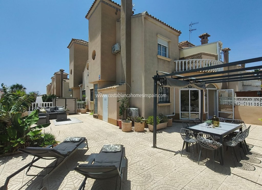 Resale - Semi - Detached Villa - Playa Flamenca - Costa Blanca South