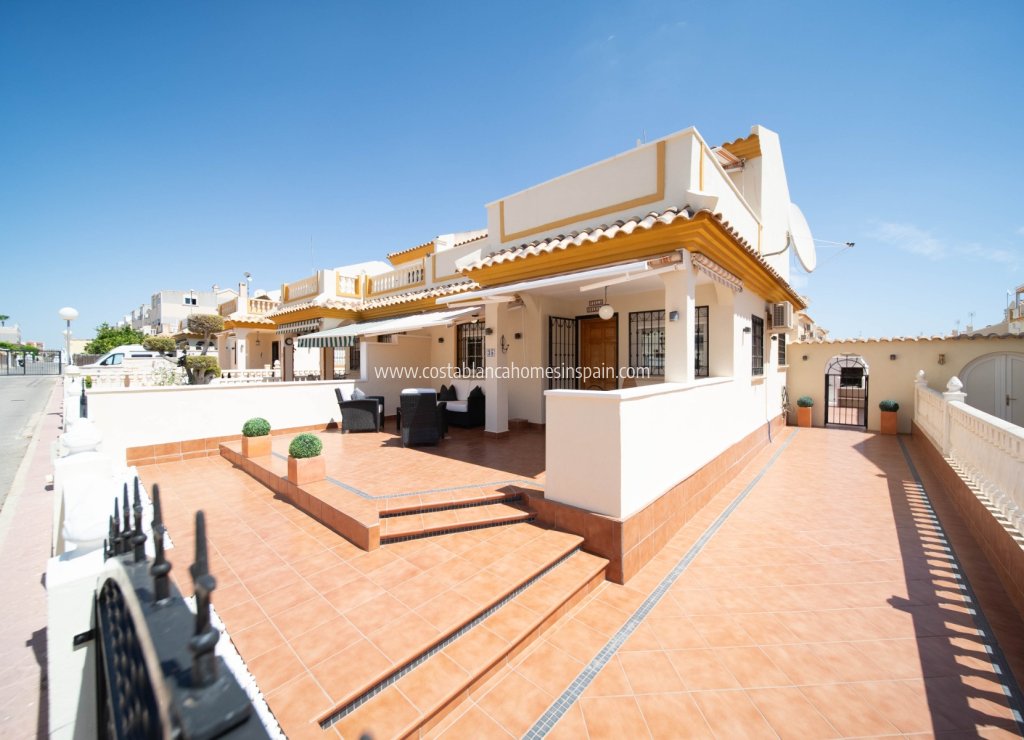 Resale - Semi - Detached Villa - Playa Flamenca - Costa Blanca South