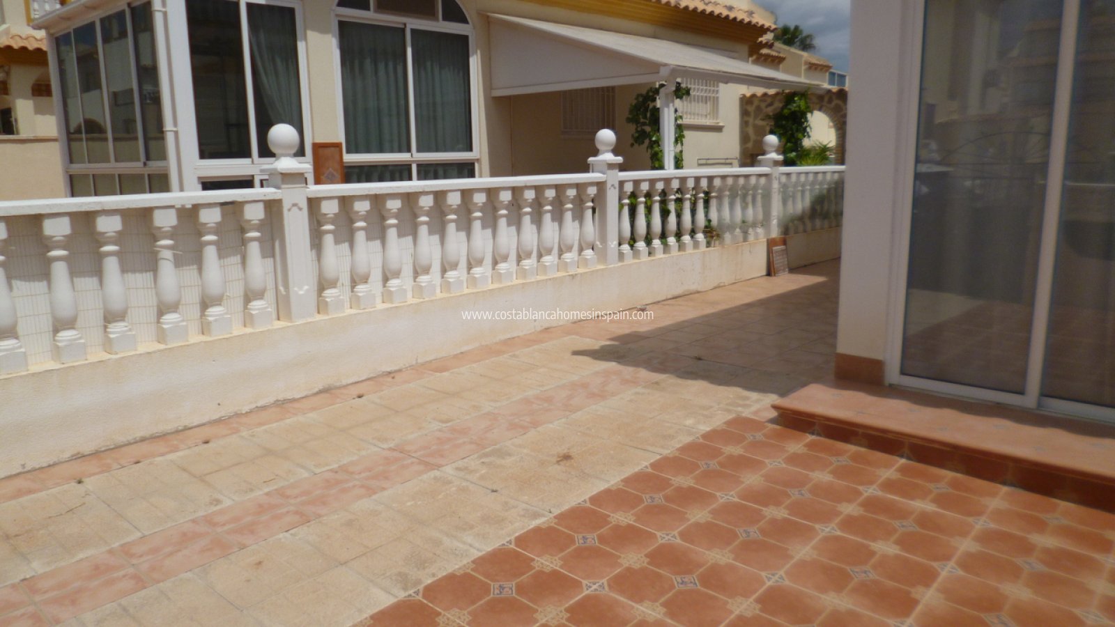 Resale - Semi - Detached Villa - Playa Flamenca - Orihuela Costa