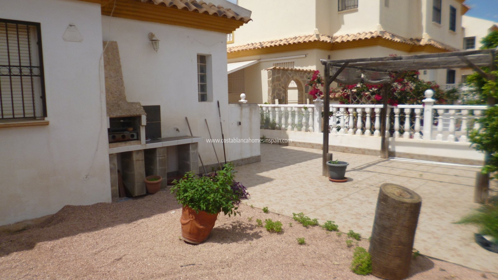 Resale - Semi - Detached Villa - Playa Flamenca - Orihuela Costa
