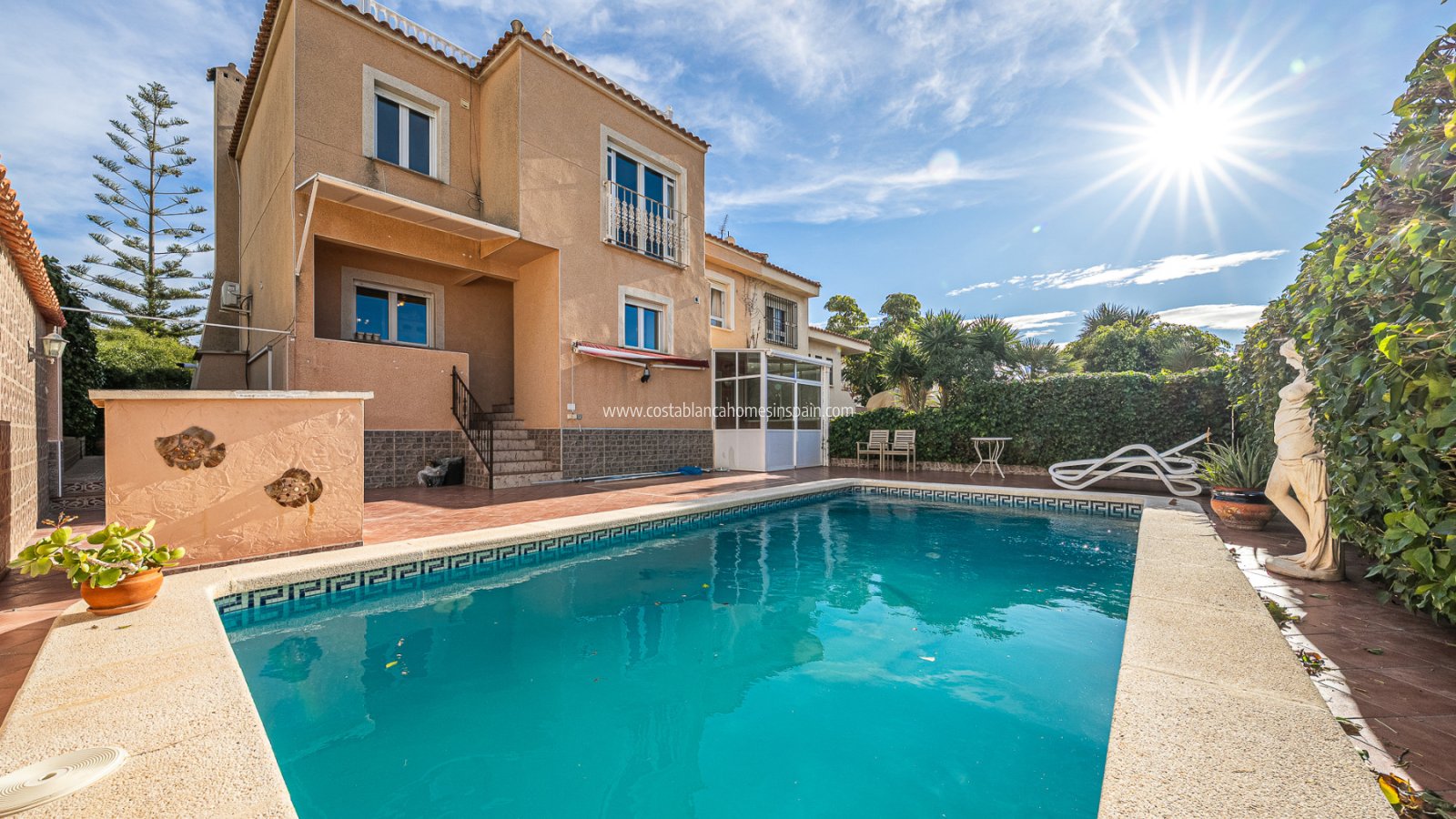 Resale - Semi - Detached Villa - Torrevieja - El Chaparral