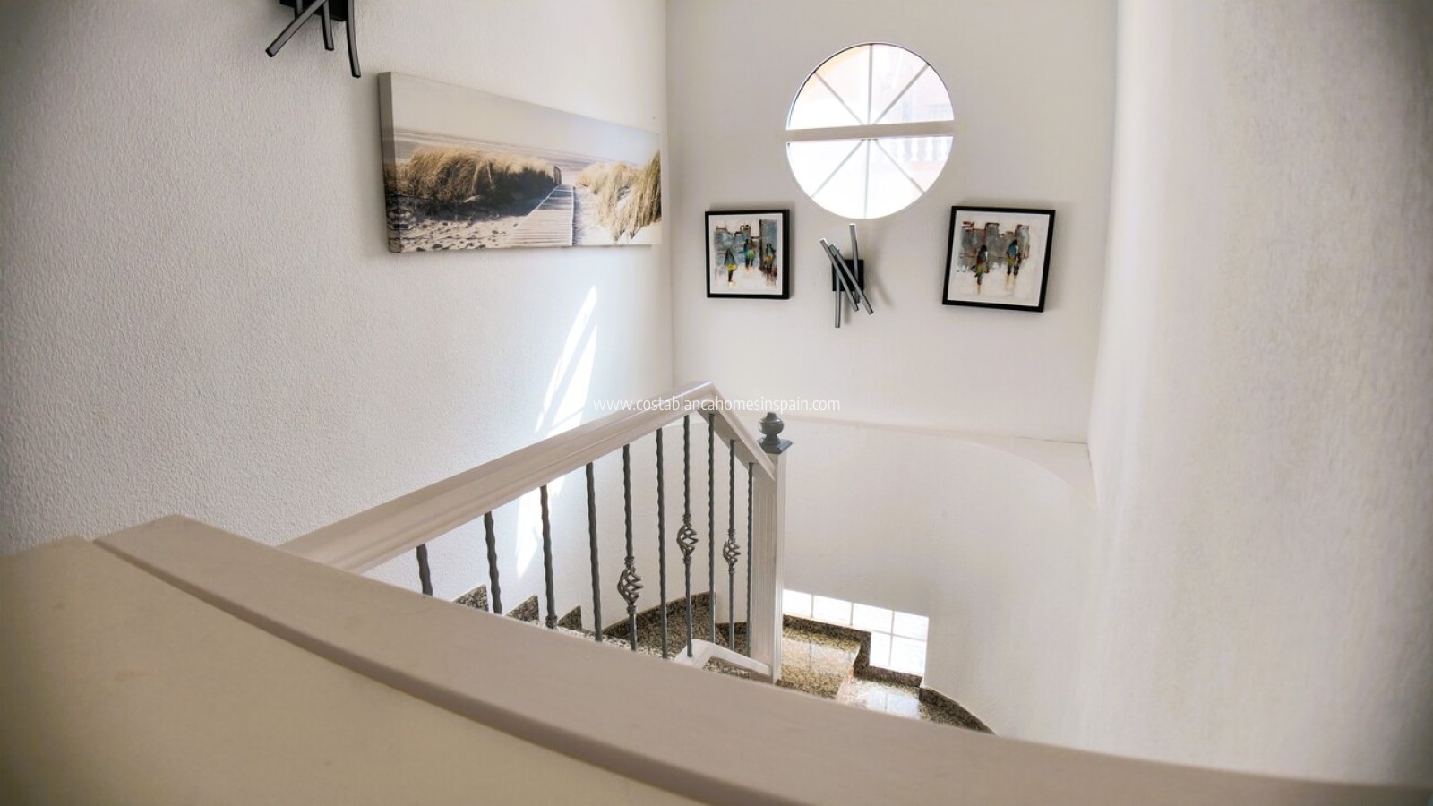 Resale - Semi - Detached Villa - Villamartin - Costa Blanca