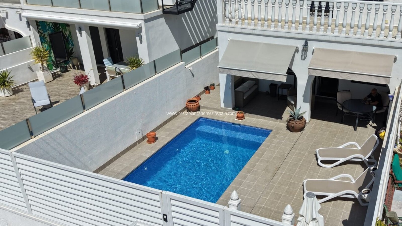 Resale - Semi - Detached Villa - Villamartin - Costa Blanca