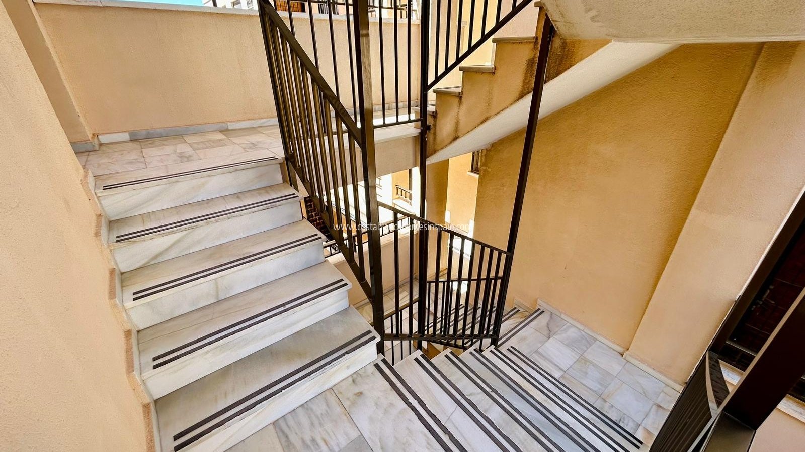 Resale - studio apartment - Torrevieja - El chaparral