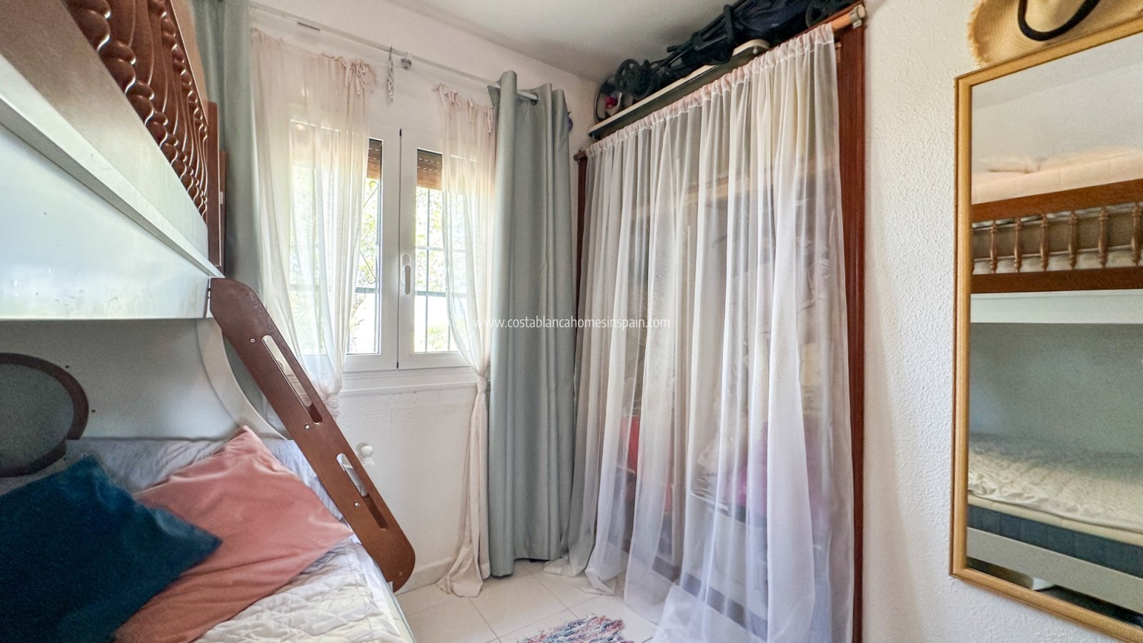 Resale - Townhouse - San Miguel de Salinas - Bellavista