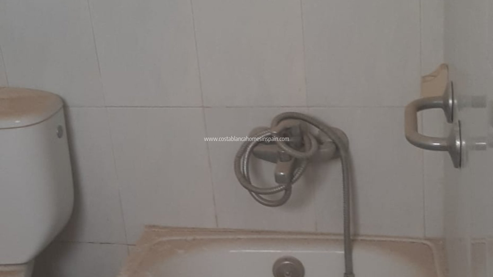 Resale - Townhouse - San Miguel de Salinas - CENTRO