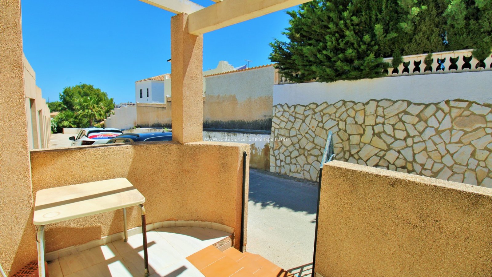 Resale - Townhouse - Villamartin