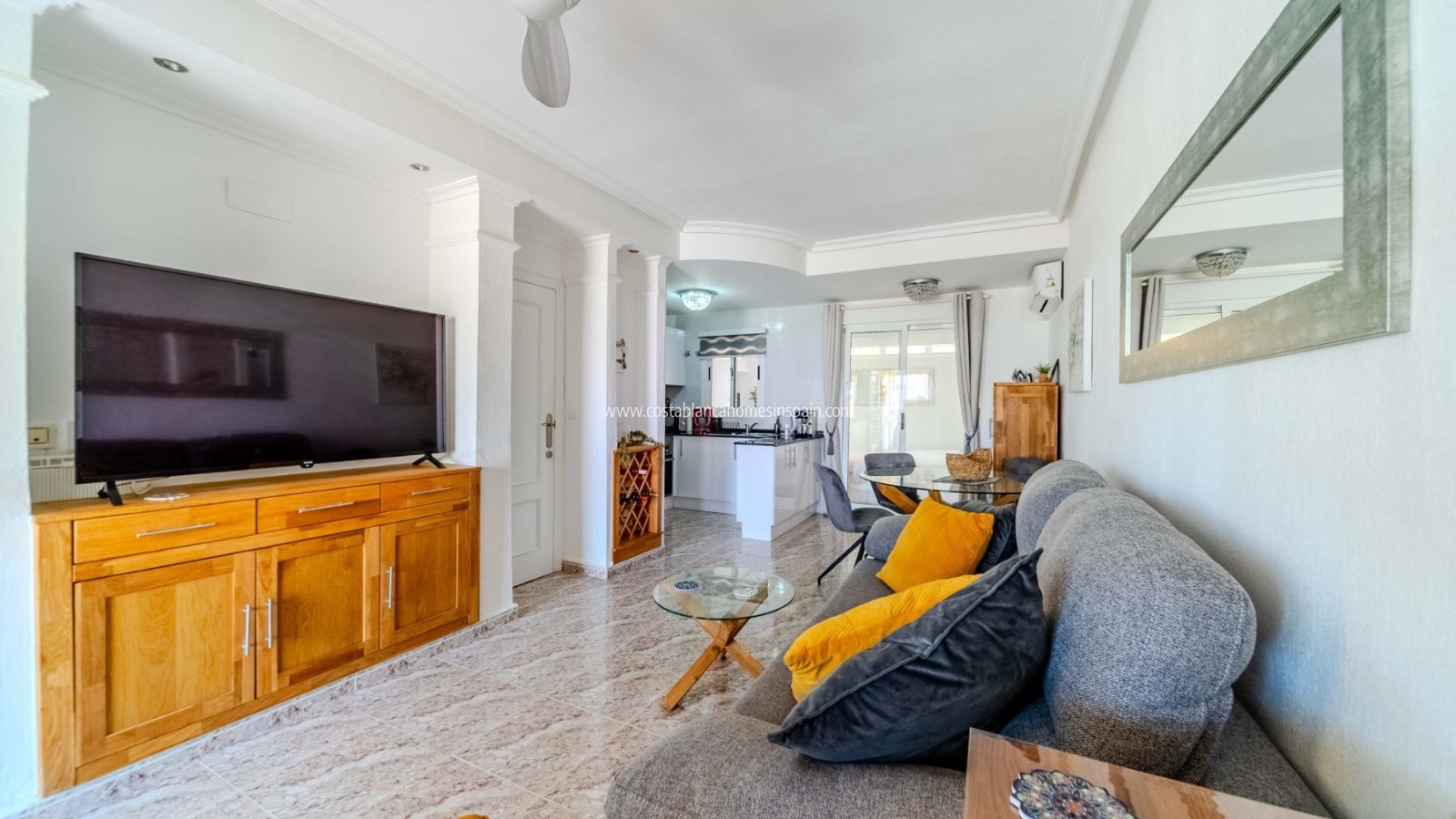 Resale - Townhouse - Villamartin