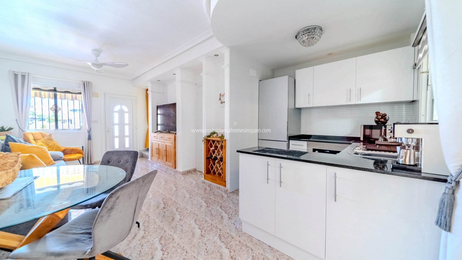Resale - Townhouse - Villamartin