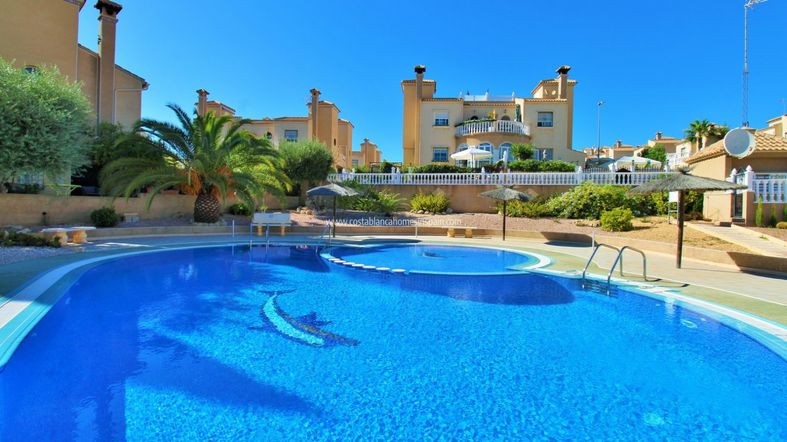 Resale - Townhouse - Villamartin
