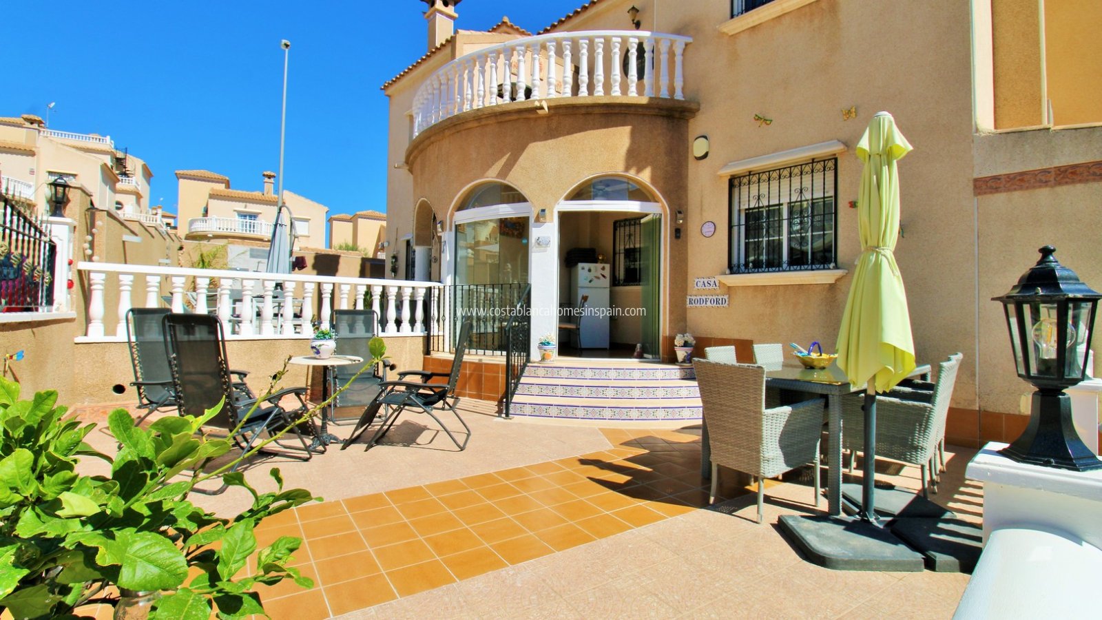 Resale - Townhouse - Villamartin