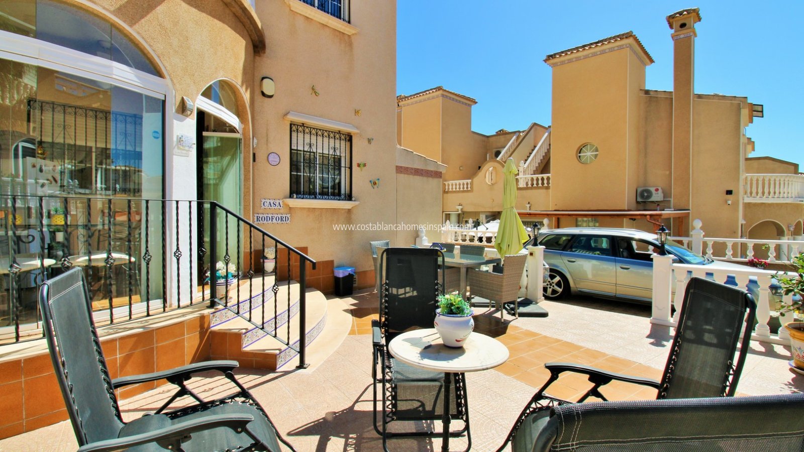 Resale - Townhouse - Villamartin