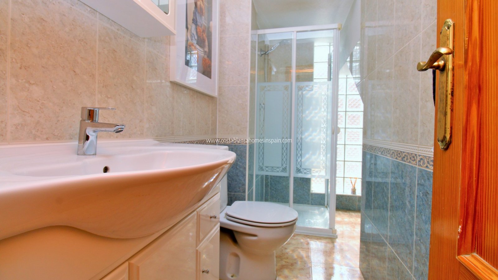 Resale - Townhouse - Villamartin