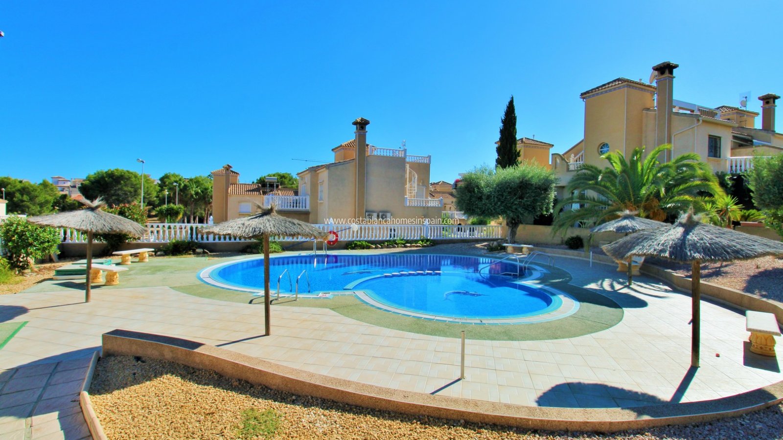 Resale - Townhouse - Villamartin