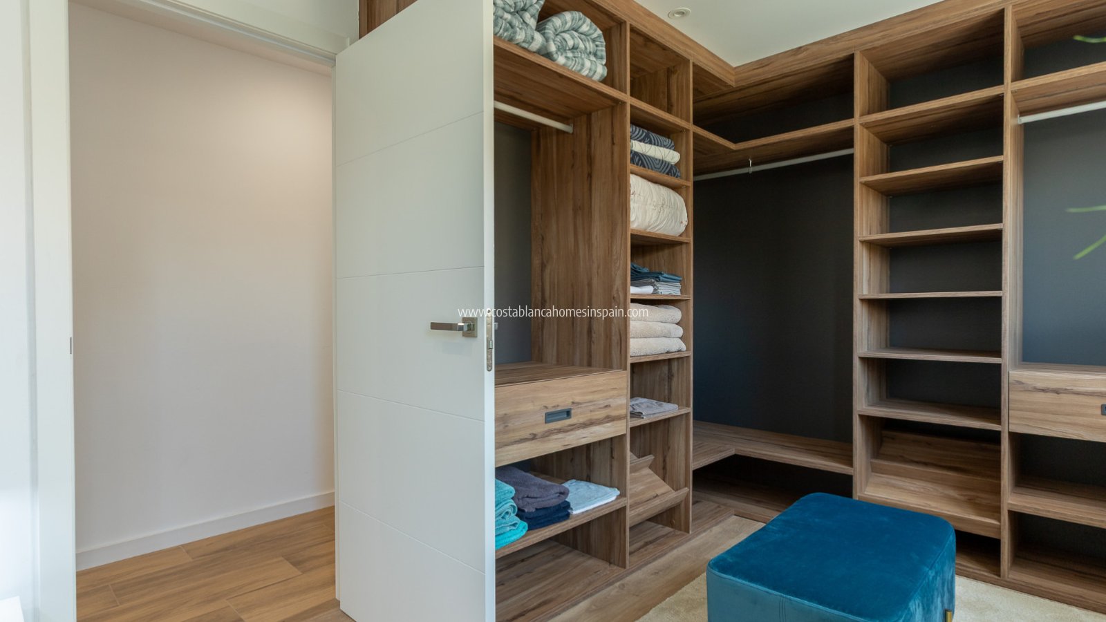 Resale - villa - LOS BALCONES