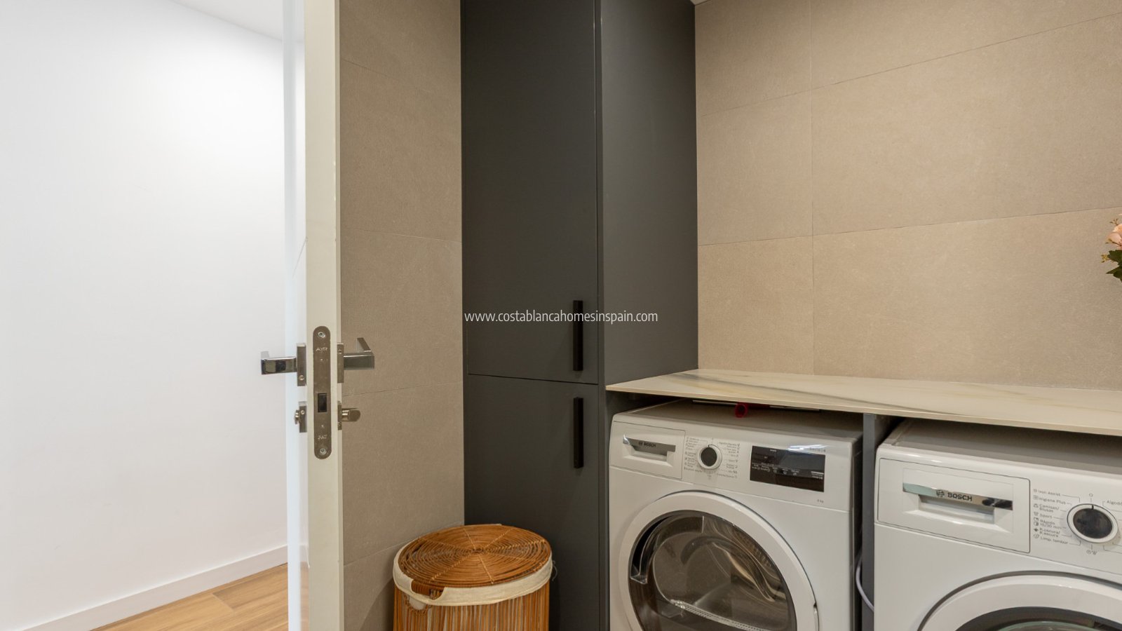 Resale - villa - LOS BALCONES