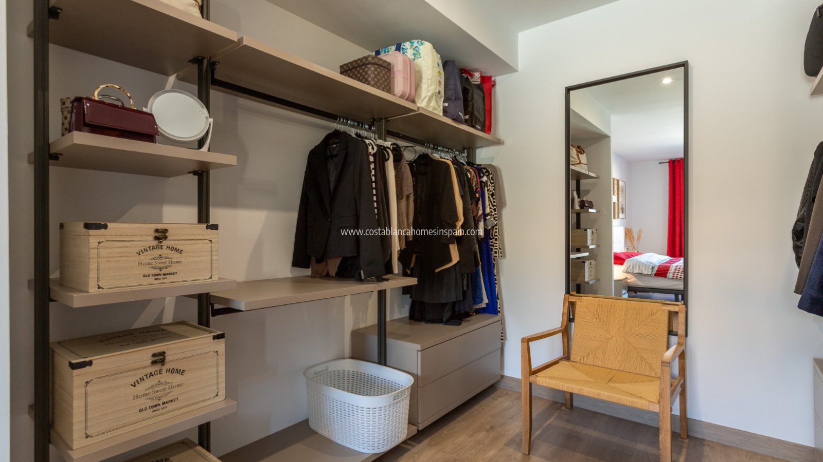 Resale - villa - LOS BALCONES