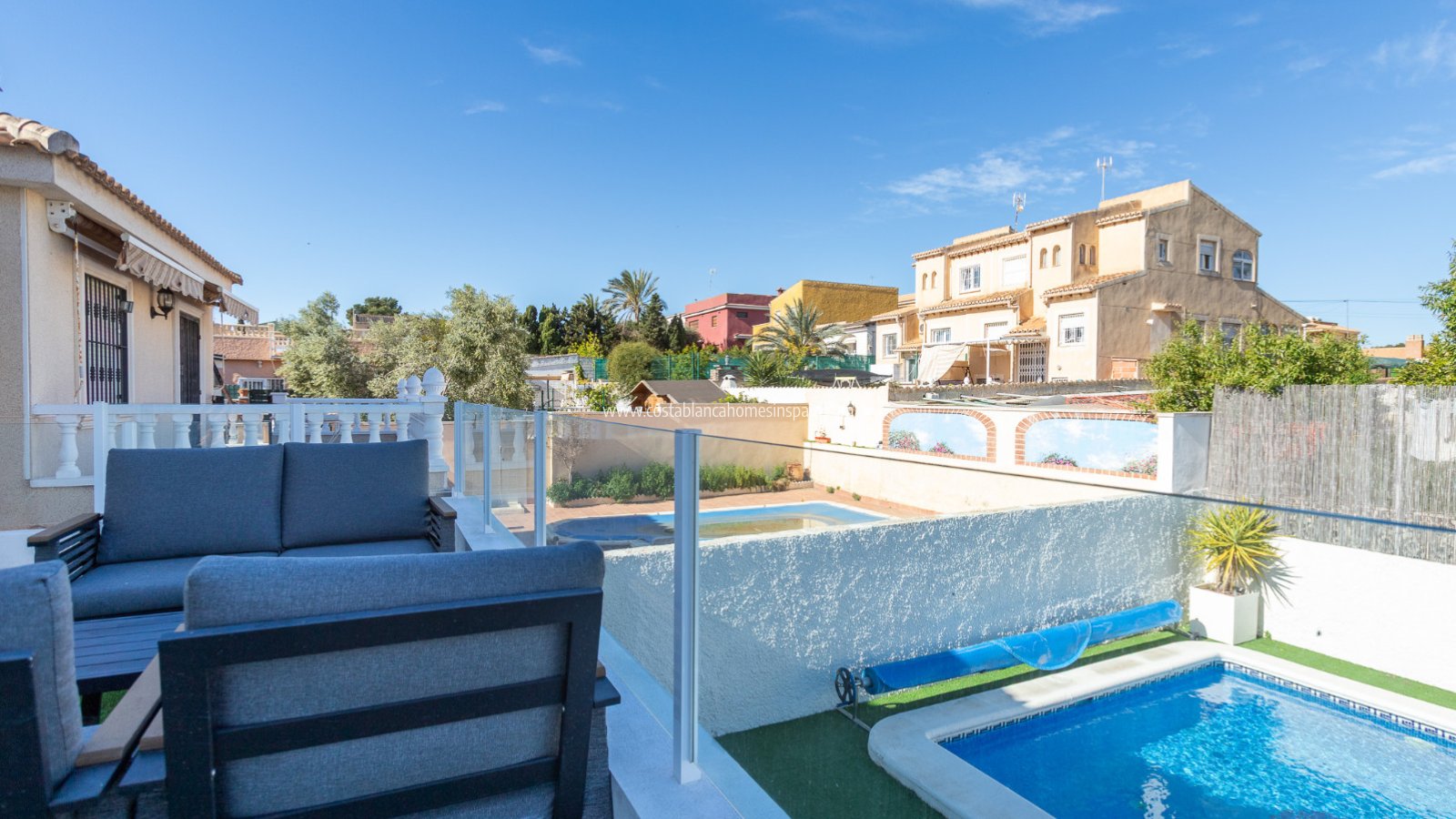 Resale - villa - LOS BALCONES
