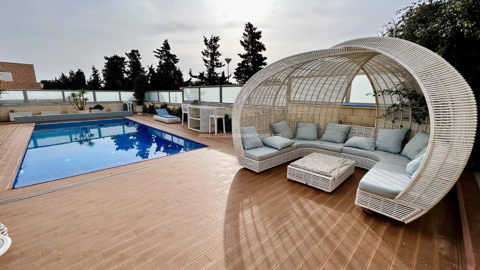 Resale - villa - Torrevieja - La Mata