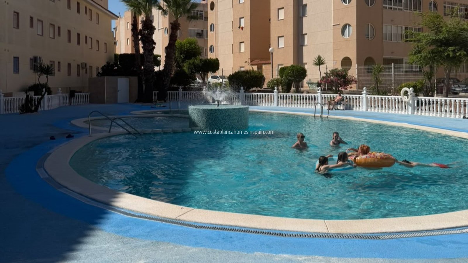 Revente - Apartment - Torrevieja - Urbanización San Luis