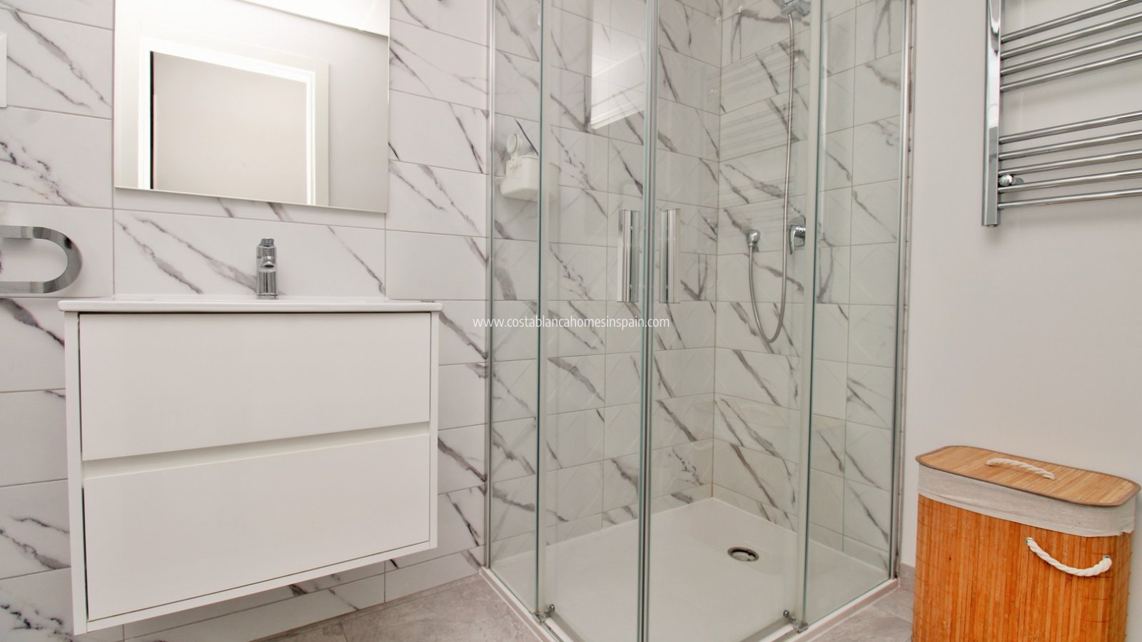 Revente - Apartment - Villamartin