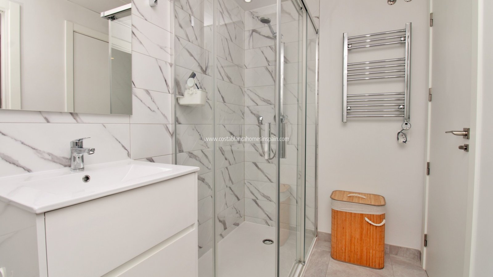 Revente - Apartment - Villamartin