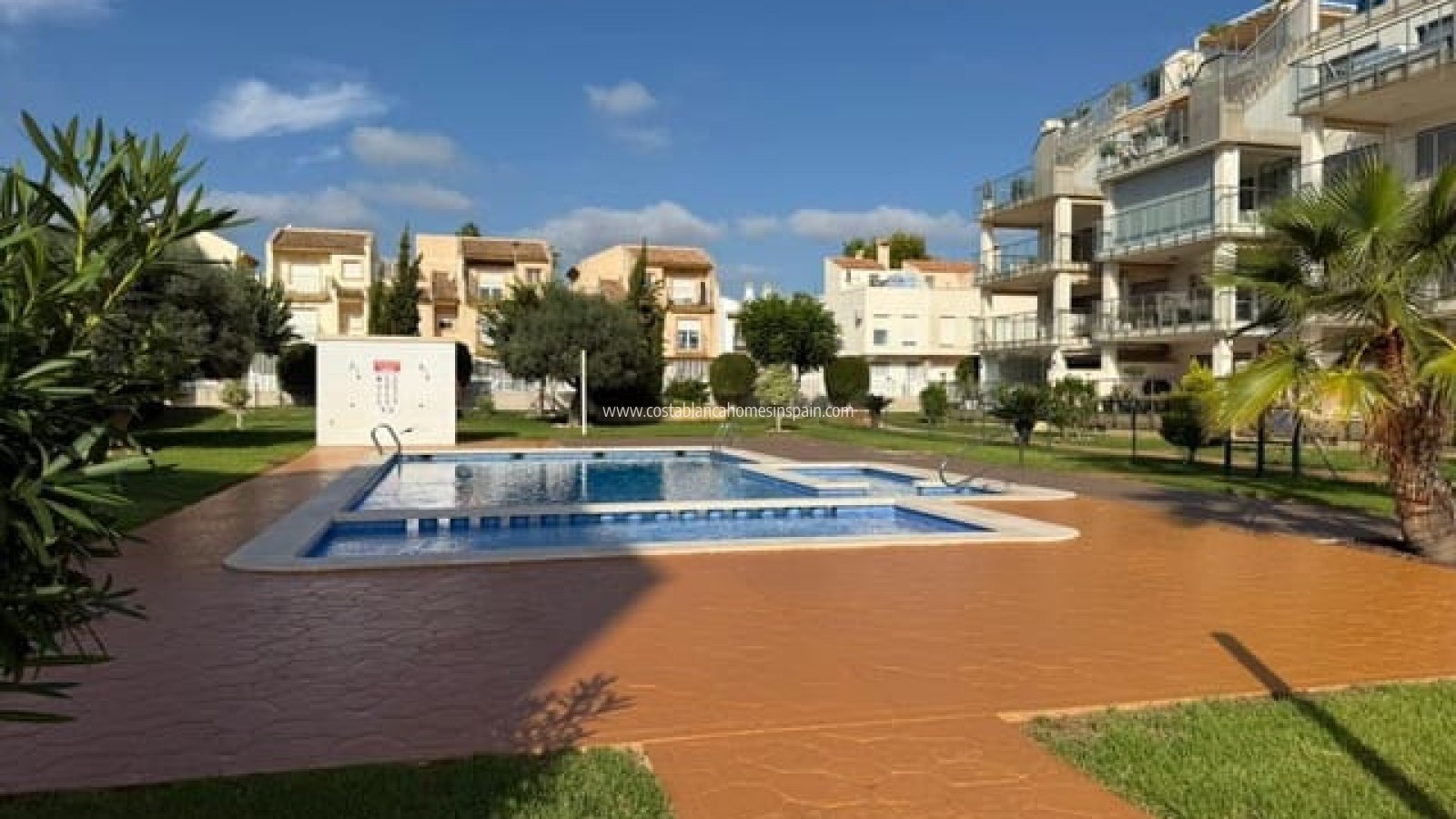 Revente - Apartment - Villamartin