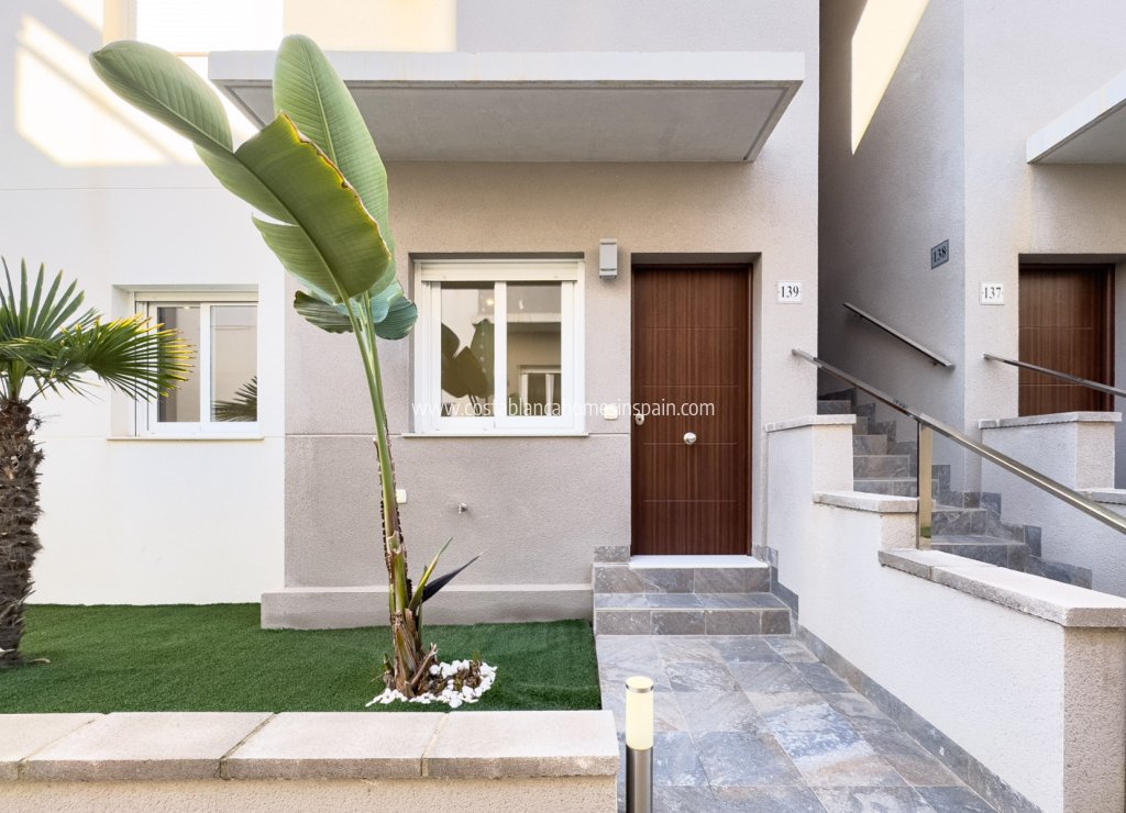 Revente - Bungalow - Torrevieja - Aguas Nuevas