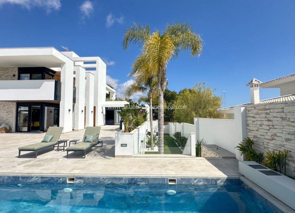 Revente - Detached Villa - Villamartin