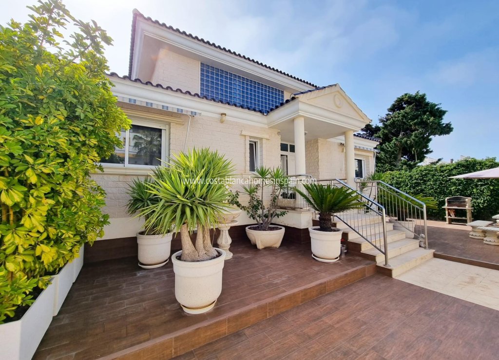 Revente - villa - Torrevieja - La Mata