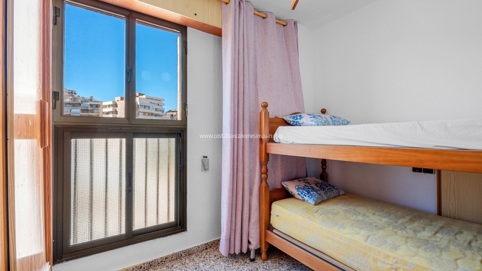 Sale - Apartment - Arenales del sol - Segunda linea playa