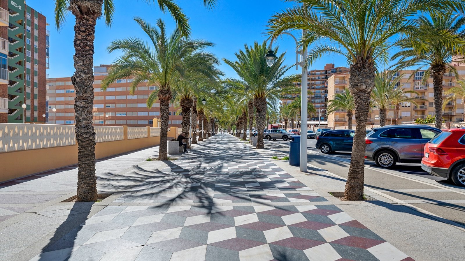 Sale - Apartment - Arenales del sol - Segunda linea playa