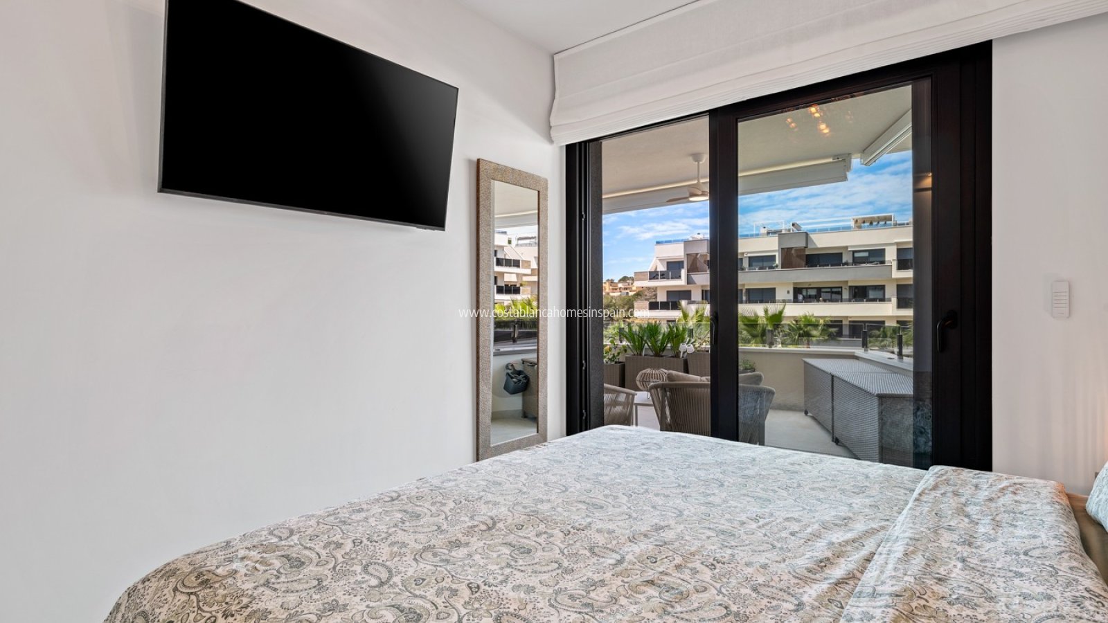 Sale - Apartment - Los Altos