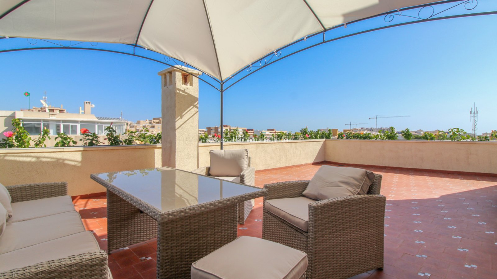 Sale - Apartment - Punta Prima - Beachside