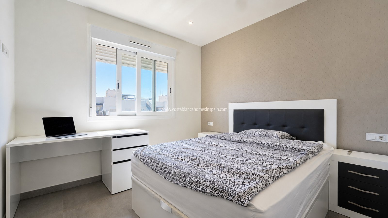 Sale - Apartment - Torrevieja - Aguas Nuevas