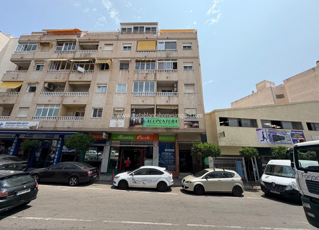 Sale - Apartment - Torrevieja - Centro