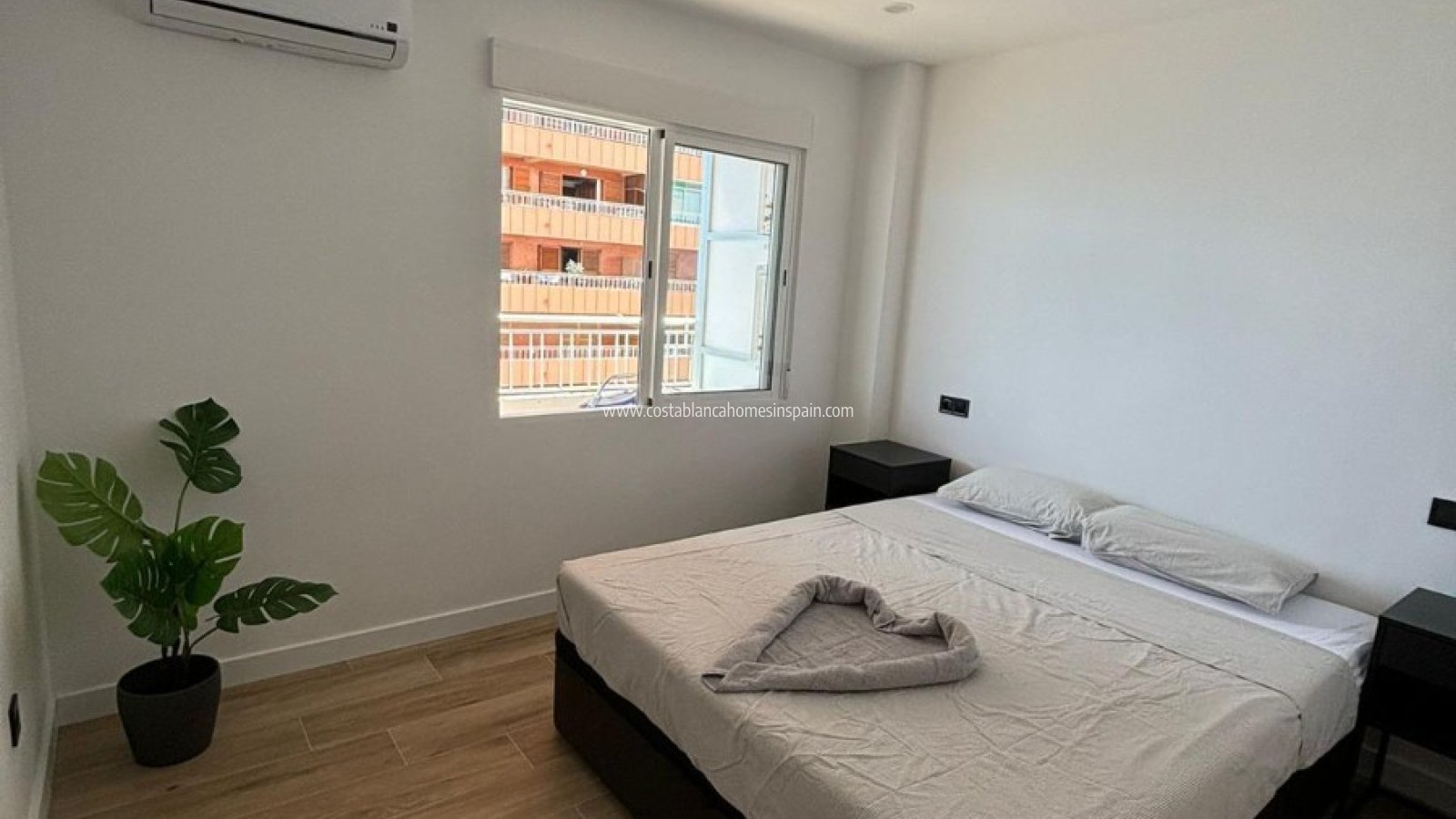 Sale - Apartment - Torrevieja - Centro