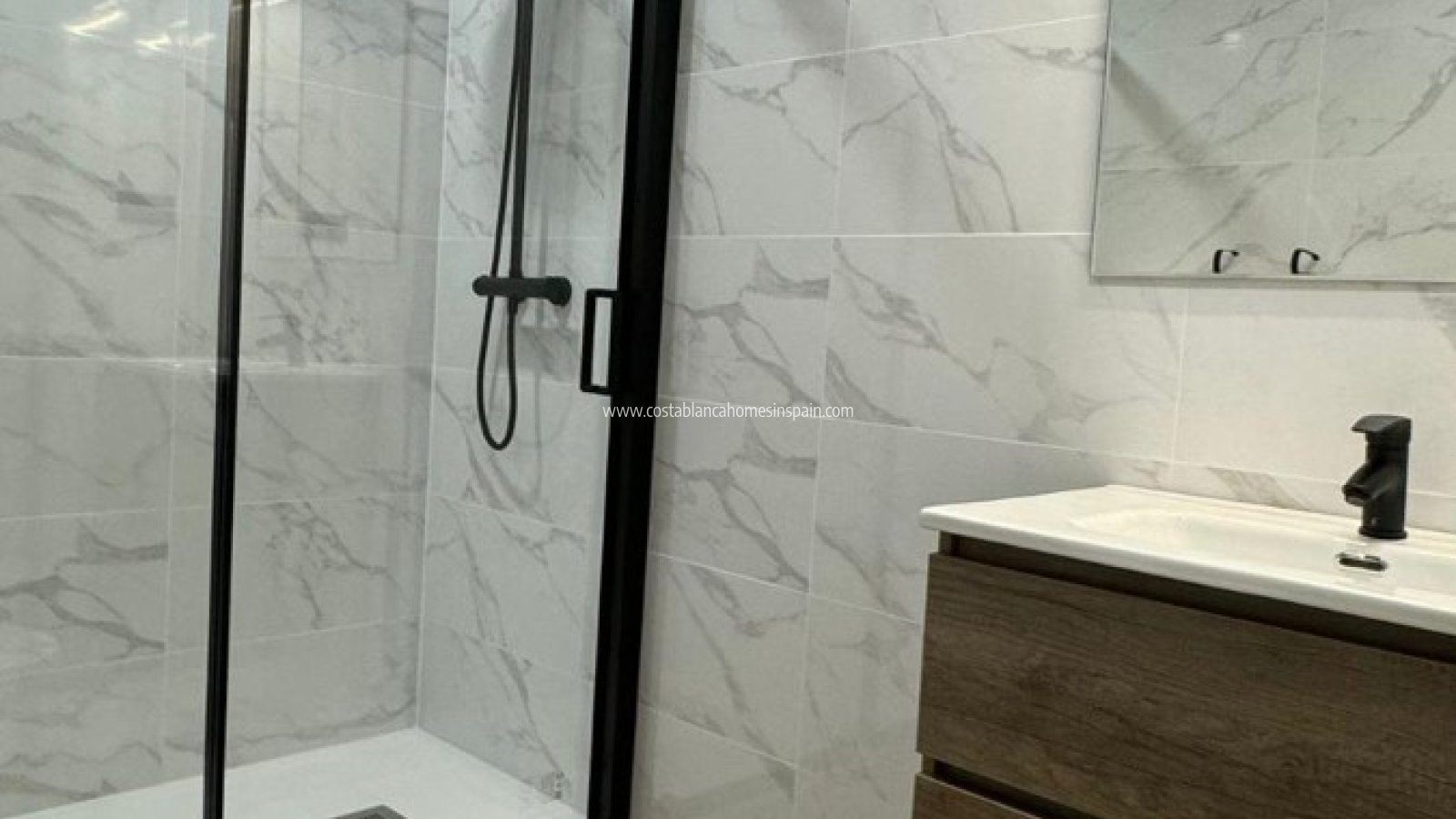 Sale - Apartment - Torrevieja - Centro