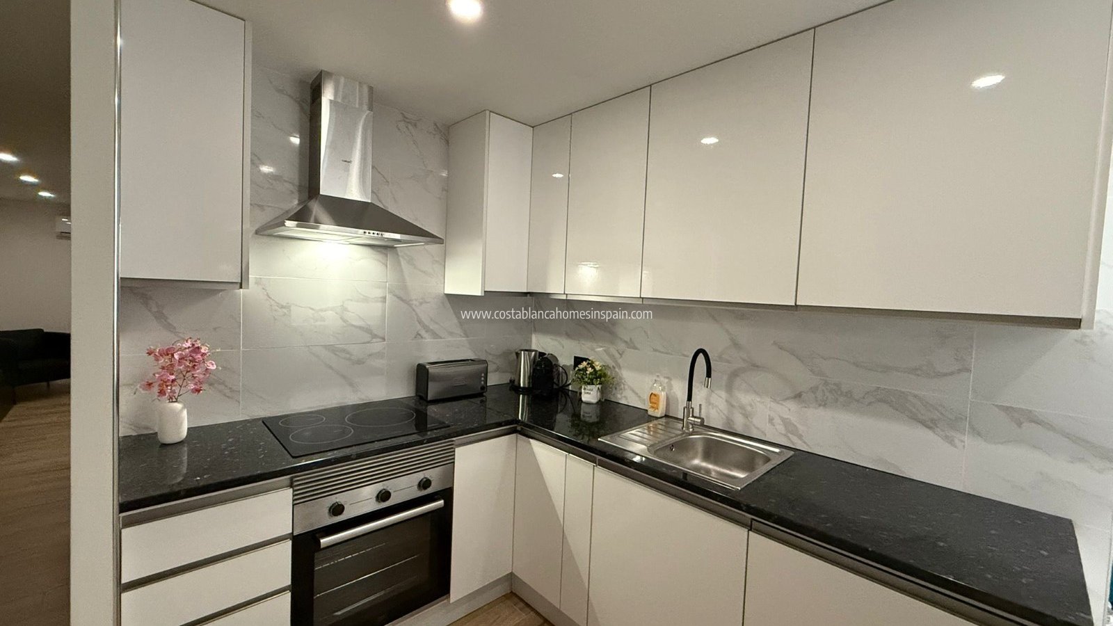 Sale - Apartment - Torrevieja - Centro